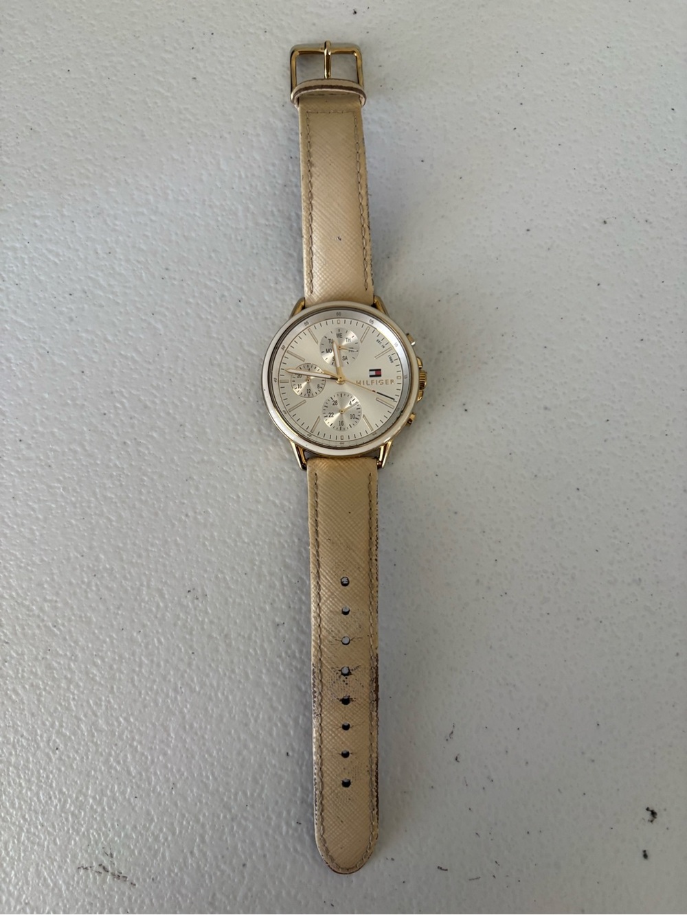 Tommy Hilfiger Gold-Tone Case with Beige Leather Strap Watch
